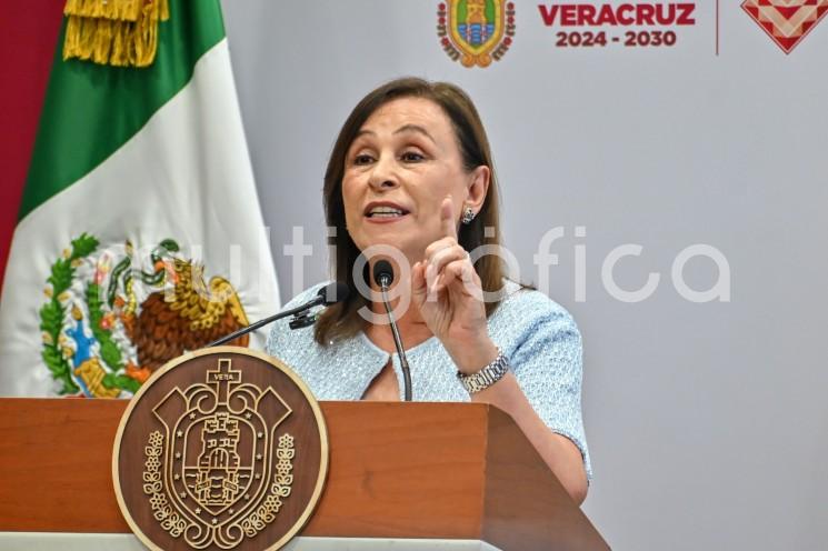 Nahle descarta salida de Ahued del gabinete por proceso electoral