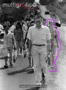 En la política, nada está escrito.

¿Amor con amor se paga ? 

Tatiana Clouthier y AMLO, durante el Éxodo por la Democracia (1991-1992), marcha encabezada por el entonces dirigente tabasqueño, que partió de Villahermosa el 20 de noviembre de 1991 y llegó al Zócalo de Ciudad de México el 11 de enero de 1992.

Más de tres décadas después, el escenario es otro. Clouthier recibió un revés en el proceso interno de Morena para definir la Coordinación Estatal de Defensa de la Transformación y Soberanía Nacional en Nuevo León, rumbo a la elección de 2027, luego de que el partido designara a Clara Luz Flores para encabezar dicha coordinación. La exsecretaria de Economía cuestionó la decisión y el proceso interno.

Tras el episodio, anunció el movimiento -Todos con Conciencia-, con el que plantea una nueva etapa de participación ciudadana en Nuevo León.

Tatiana Clouthier cuenta con una trayectoria política vinculada a Morena y a los gobiernos de Andrés Manuel López Obrador y Claudia Sheinbaum. Fue coordinadora de campaña de López Obrador en 2018, secretaria de Economía entre 2021 y 2022 y coordinadora de voceros de Sheinbaum durante la campaña presidencial de 2024. También fue titular del Instituto de Mexicanas y Mexicanos en el Exterior del 1 de octubre de 2024 hasta su renuncia el 7 de mayo de 2026.