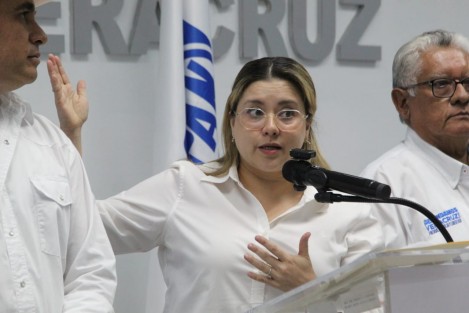 PAN Veracruz lanza plataforma para documentar desabasto de medicamentos en hospitales.