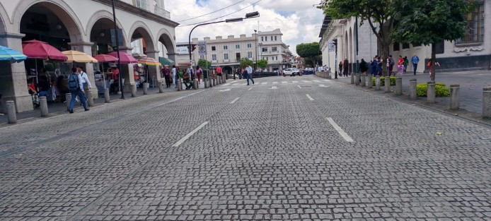 Xalapa, atrapada entre marchas y embotellamientos