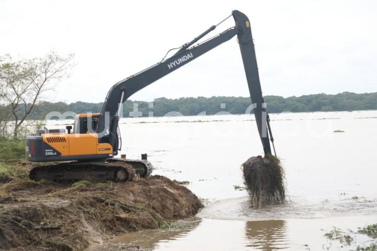 Atención inmediata y desazolve reducen niveles de agua en zonas inundadas de Nanchital